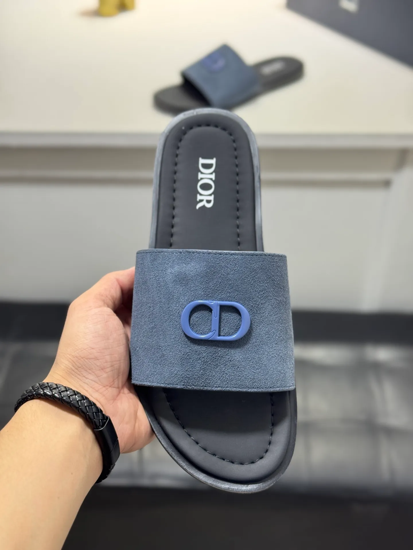 Men's men's shoes 💰320 [New style] 🦇🦇𝐂𝐡𝐫𝐢𝐬𝐭𝐢𝐚𝐧 𝐃𝐢𝐨𝐫 Dior slippers - the latest hot sandals, classic sandals, original replicas, super durable and versatile, cowhide leather with hardware accessories, very comfortable on the feet Look slim and white. Original molded outsole size: 38-44 (.45. Customized